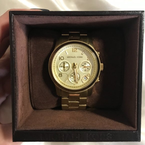 Michael Kors gold watch - Picture 1 of 8